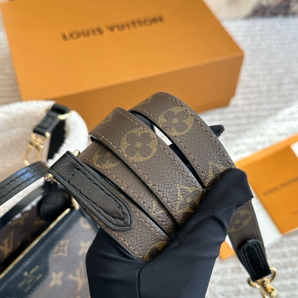L0vis Vvtt0n Neverfull Bandoulière Inside Out BB Monogram Brown 26Cm M26315
